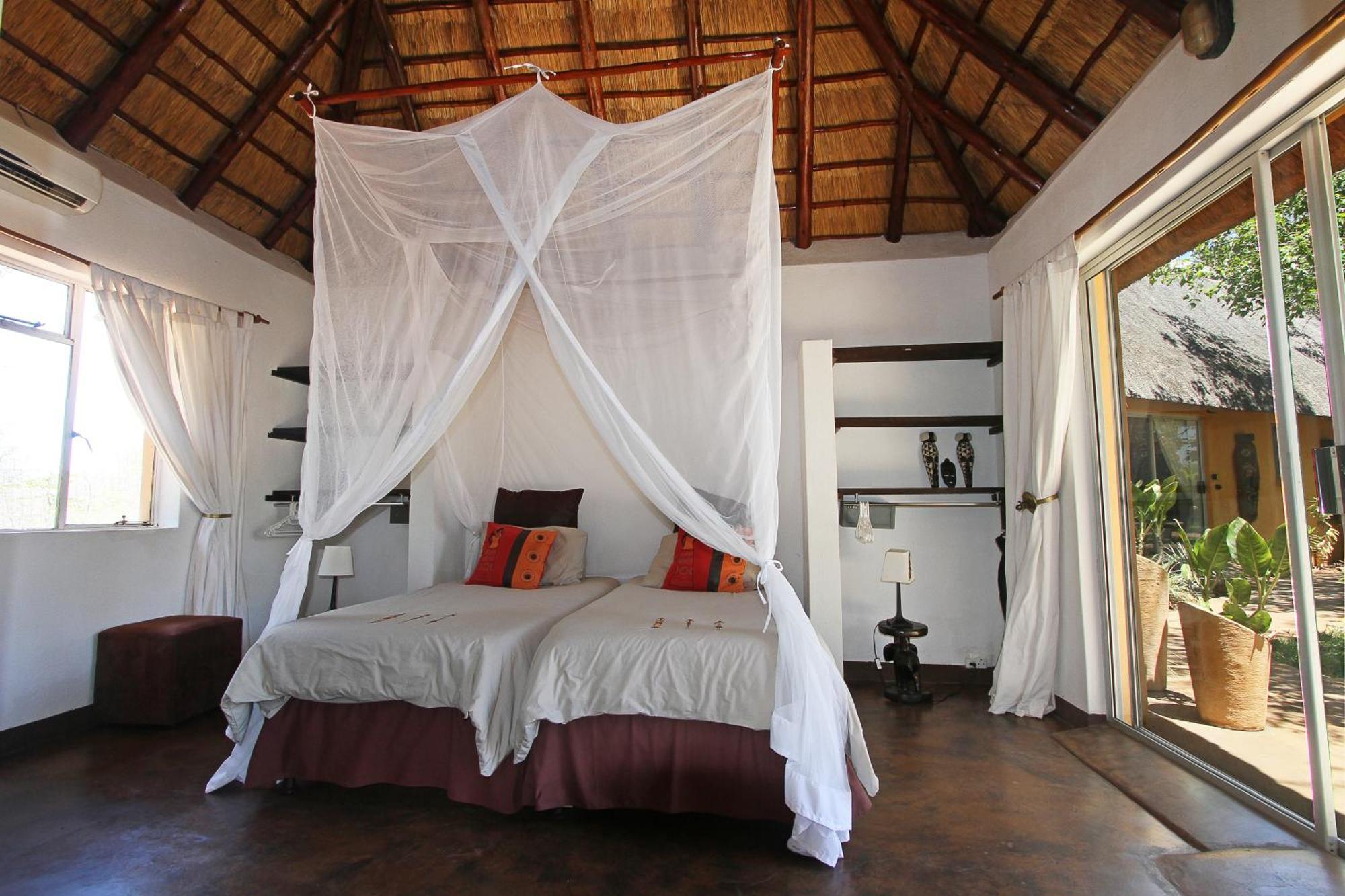 Normann Safari Bush Lodge Пгалаборва Номер фото